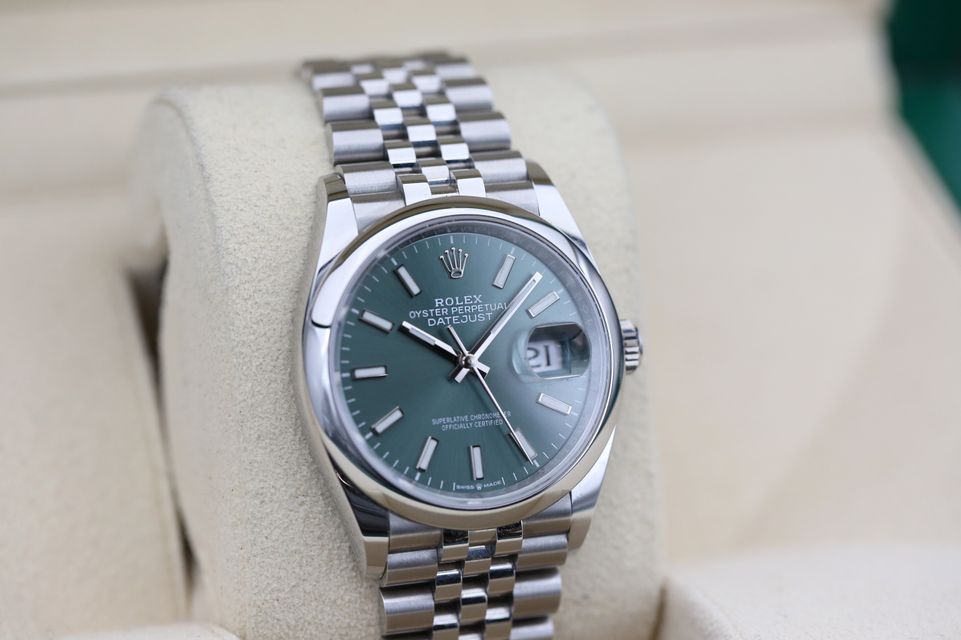 Rolex Datejust 126200 Image 2